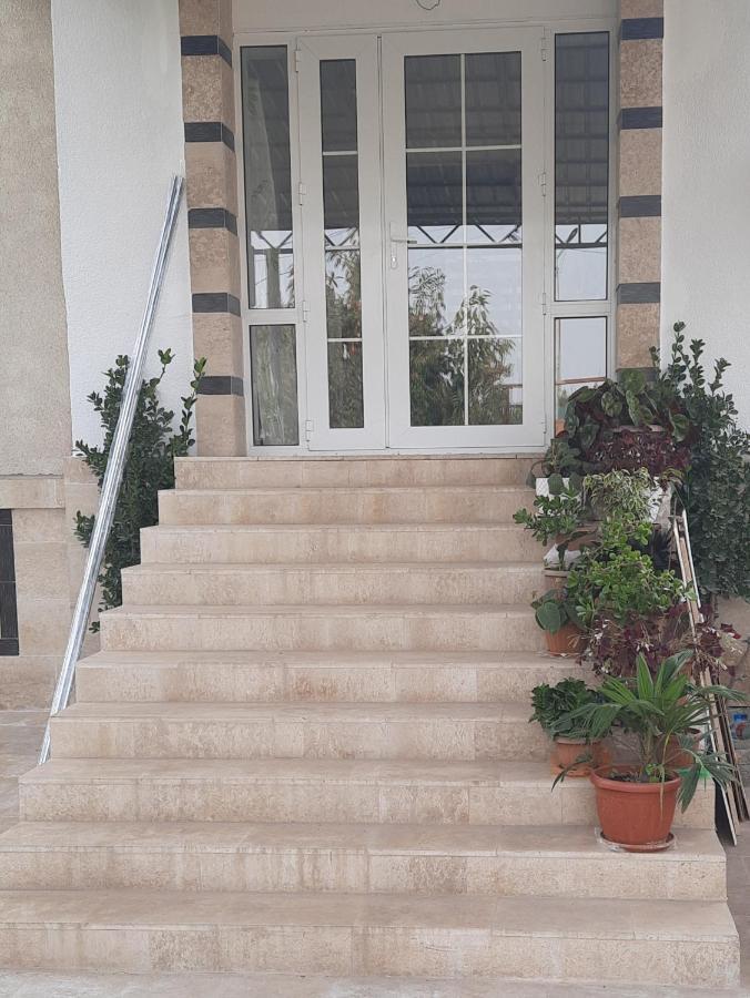 Abs Guest House Osh Exterior photo