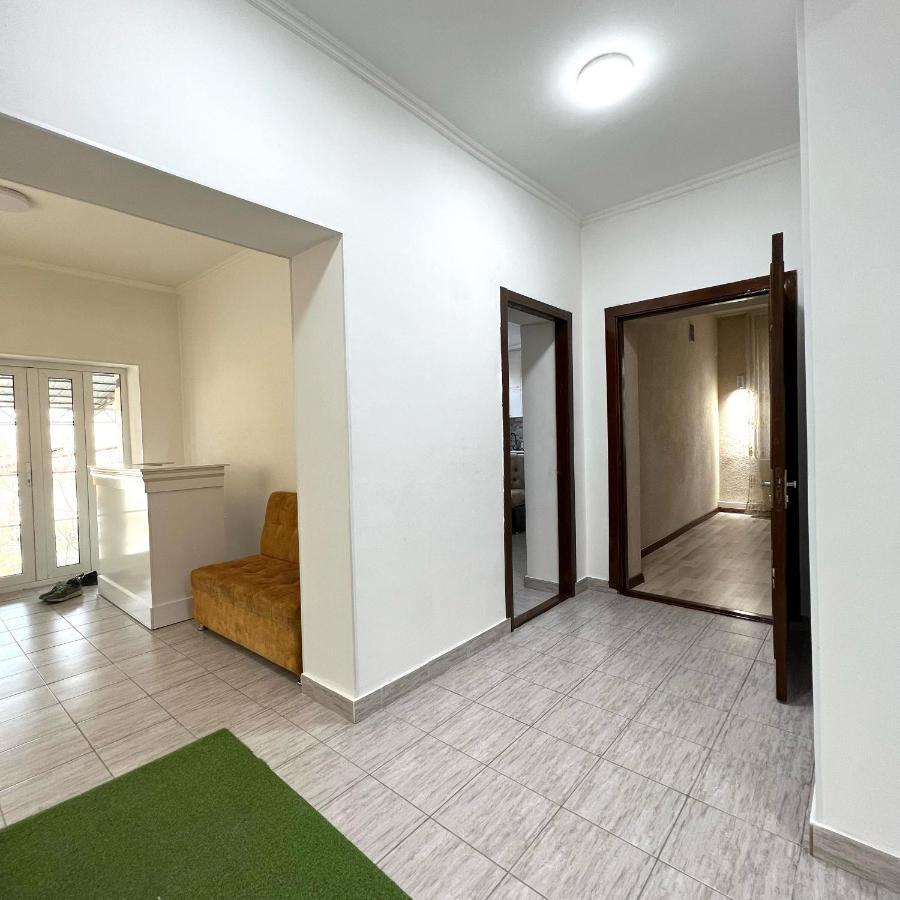 Abs Guest House Osh Exterior photo