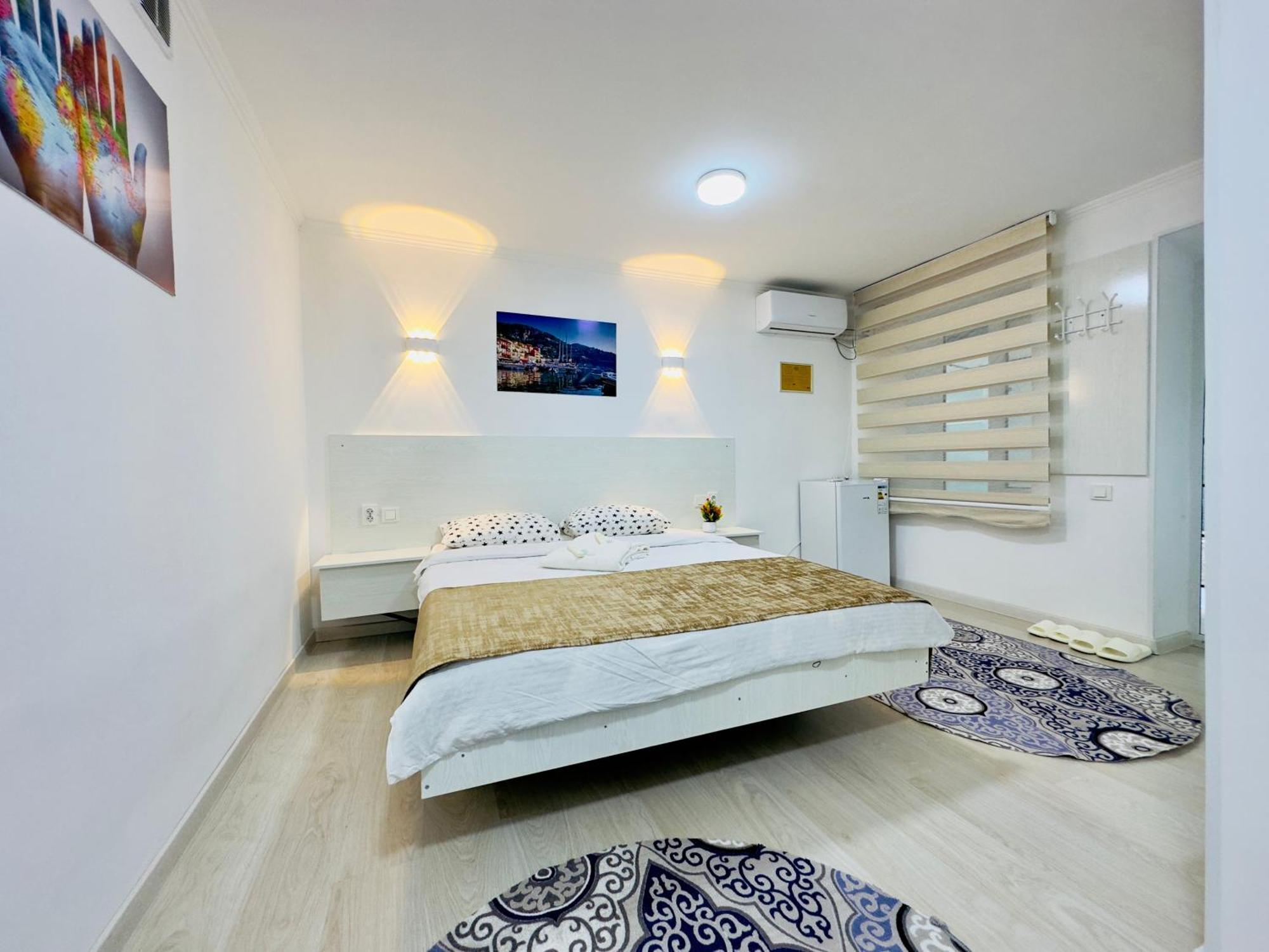 Abs Guest House Osh Exterior photo