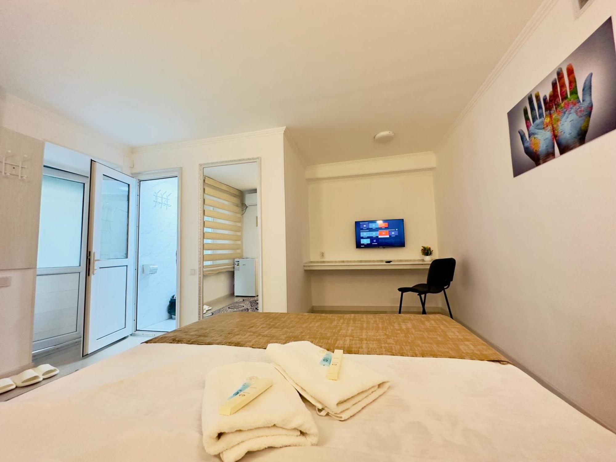 Abs Guest House Osh Exterior photo