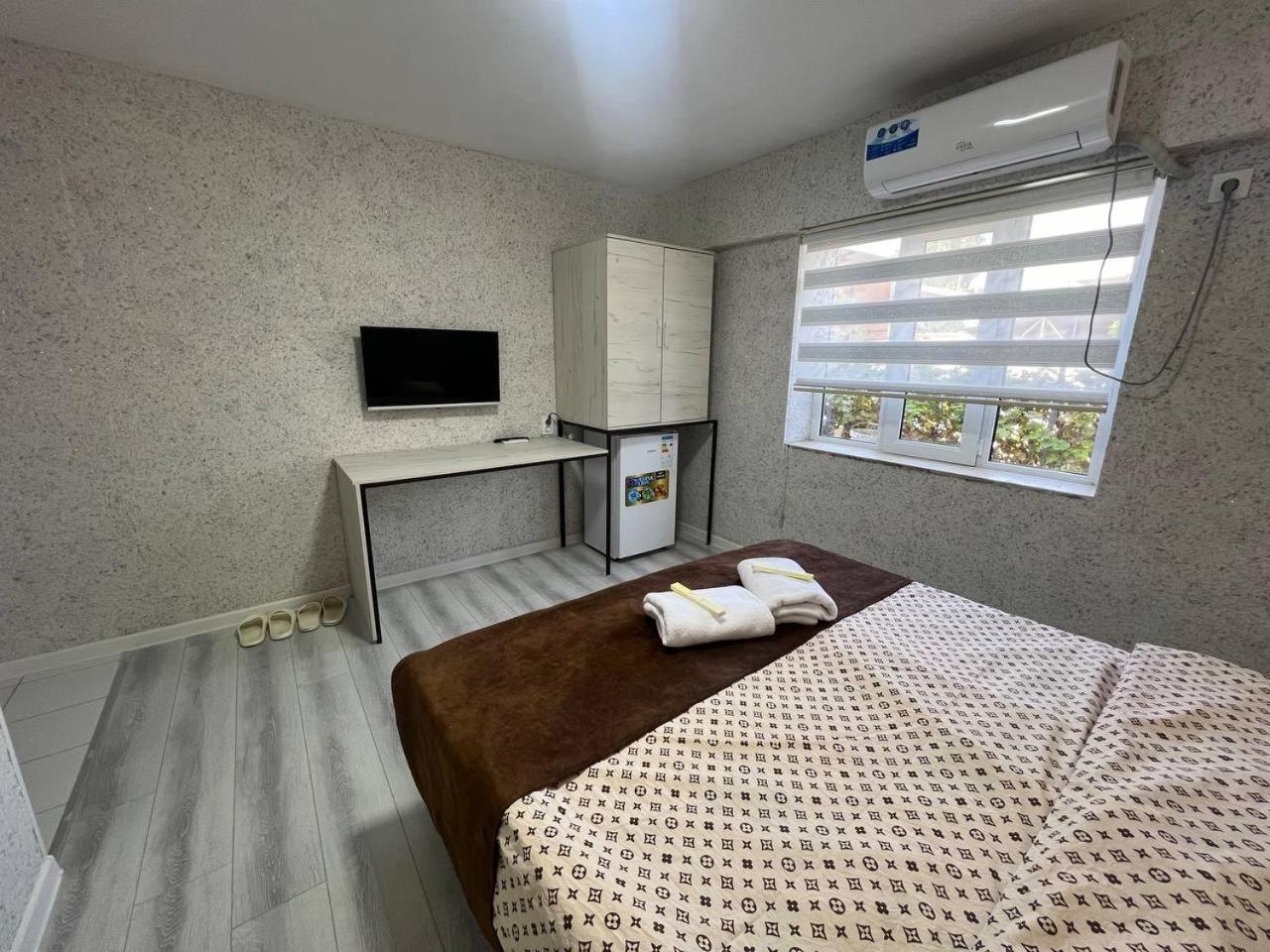 Abs Guest House Osh Exterior photo