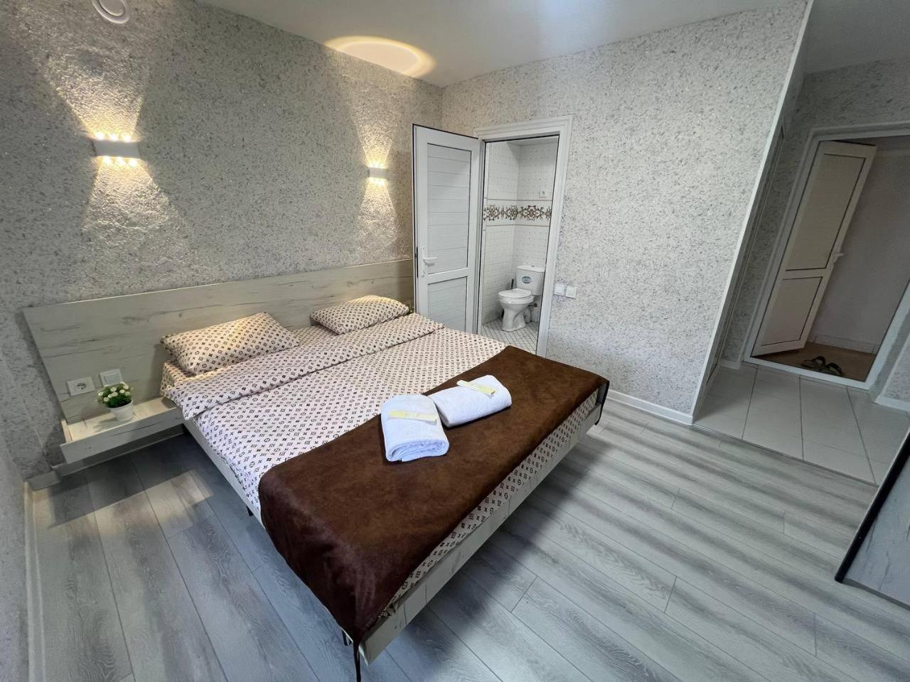 Abs Guest House Osh Exterior photo